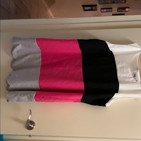 Adorable Shift dress - Picture 1 of 3